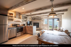 Renovated 1 bedroom with Views of Mont-Tremblant